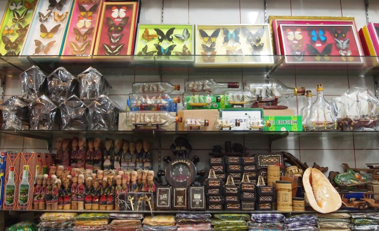 Kerajinan Tangan Khas Makassar